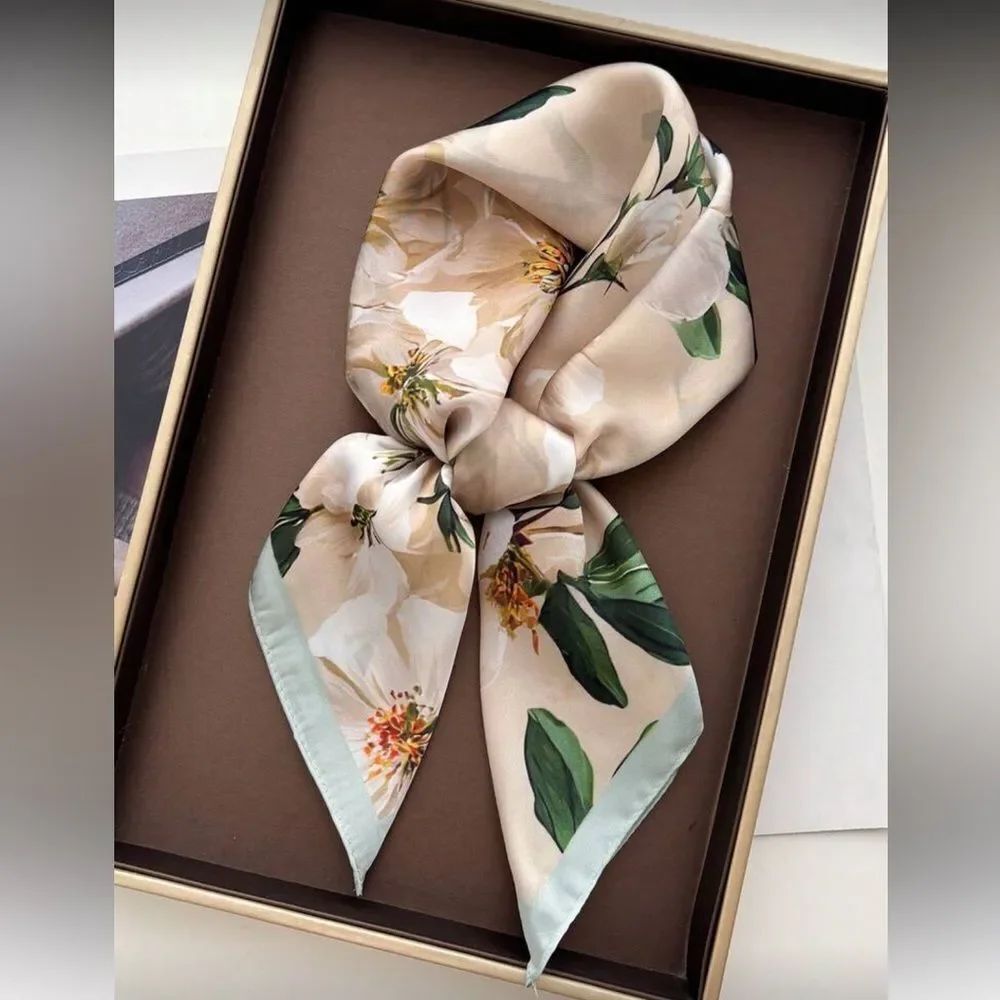 White Floral Scarf N1361